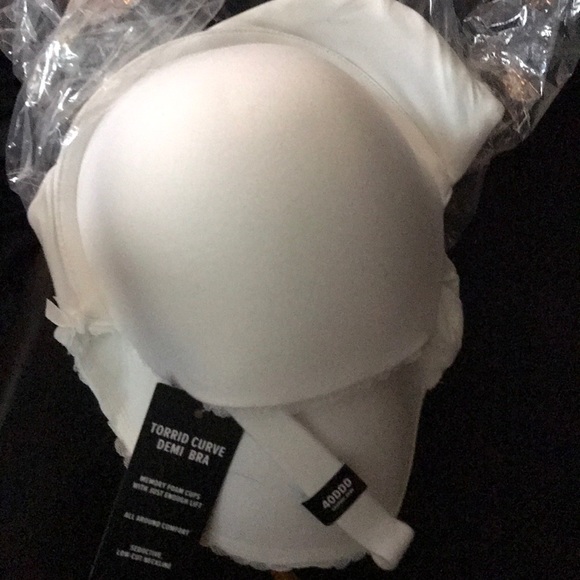 torrid Other - Demi curve 40Ddd torrid Other - Demi curve 40Ddd